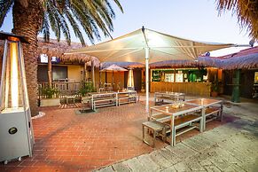 Leisure Inn