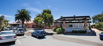 Leisure Inn