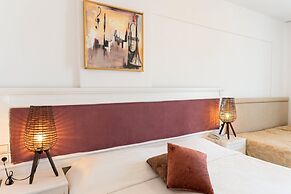 Nirikos Hotel