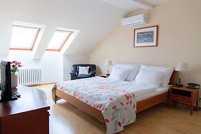 Hotel Orion