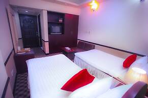 Hotel 71
