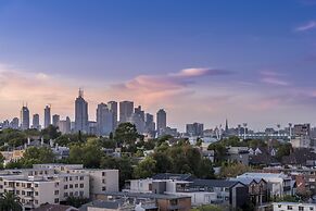 Oaks Melbourne South Yarra Suites