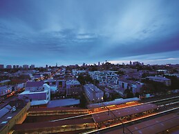 Oaks Melbourne South Yarra Suites