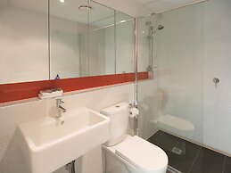 Oaks Melbourne South Yarra Suites