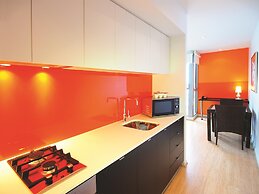 Oaks Melbourne South Yarra Suites