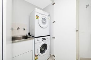 Astra Apartments - The Griffin