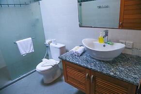 Aquarius Beach Hotel