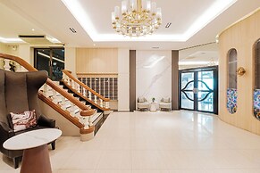 Boss Hotel
