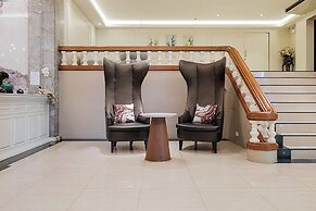 Boss Hotel