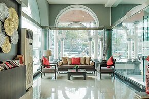 Boss Hotel