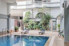 Boss Hotel