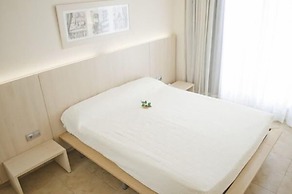 Advise Hotels Reina