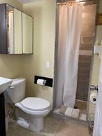 Kaisar Guest House