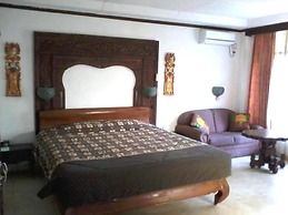 Gazebo Beach Hotel