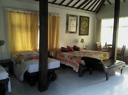 Gazebo Beach Hotel