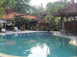 Gazebo Beach Hotel
