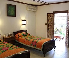 Gazebo Beach Hotel