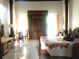 Gazebo Beach Hotel