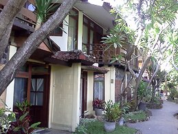 Gazebo Beach Hotel