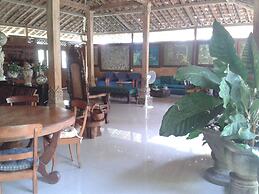 Gazebo Beach Hotel