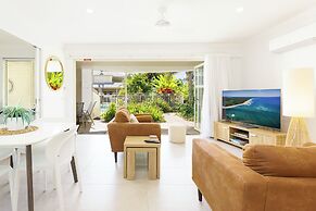 Noosa River Palms