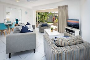 Noosa River Palms