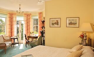 Seaview House Hotel