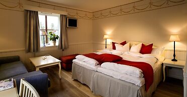 Gammelgården Hotell