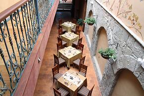 Hotel Inés María