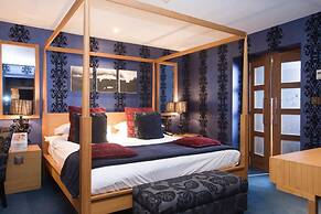 Malmaison Reading