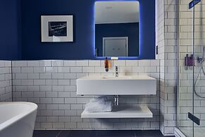 Malmaison Reading