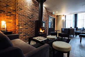 Malmaison Reading