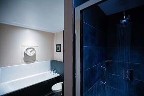 Malmaison Reading