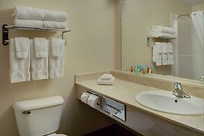 Pomeroy Inn and Suites Chetwynd