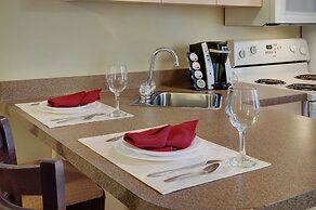 Pomeroy Inn and Suites Chetwynd