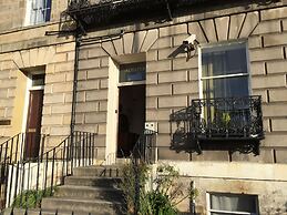 Adelphi Hotel