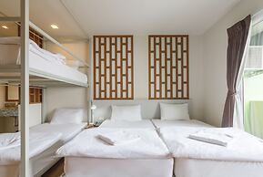 Siamaze Hostel