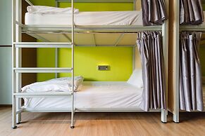 Siamaze Hostel