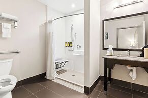 Best Western Plus Fergus Hotel