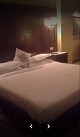Oasis Hotel
