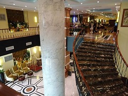 Oasis Hotel