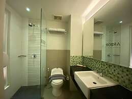 Arbor Biz Hotel