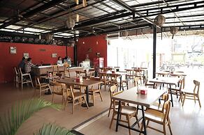 Arbor Biz Hotel
