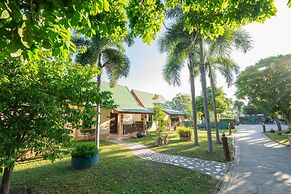 The Green Beach Resort