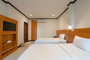 The Green Beach Resort
