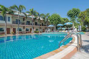 The Green Beach Resort