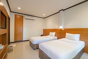 The Green Beach Resort