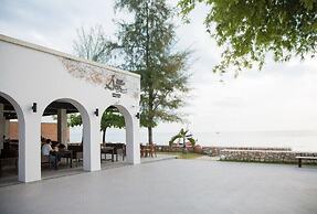 SiamBeach Resort