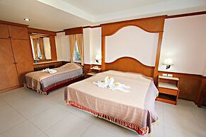 Lek Villa