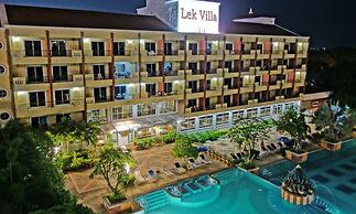 Lek Villa